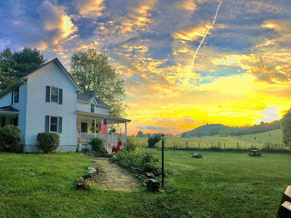 1st image of 20217 Shadowood Cir