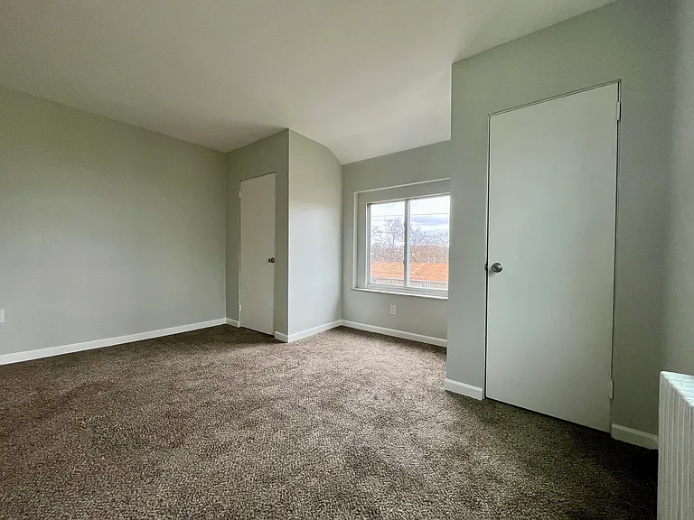 2707 Strachan Ave #2 — Photo 11