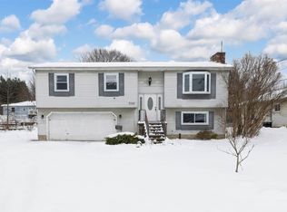 3817 Saltsman Rd, Erie, PA 16510