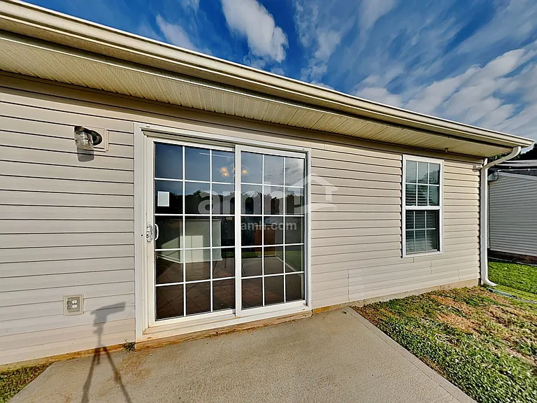 218 Bellport Dr — Photo 20