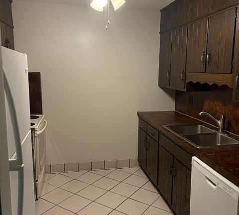 2nd image of 553 Cloverbrook Dr #21