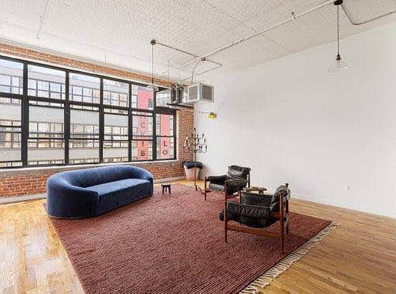 5th image of 255 McKibbin St #409