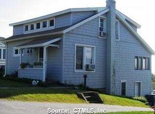 50 New Shore Rd, Waterford, CT 06385