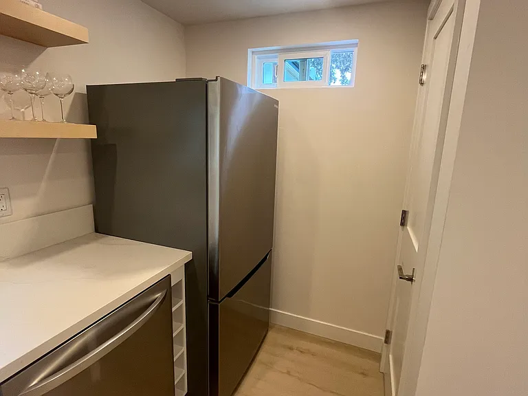5528 Bellevue Ave — Photo 11