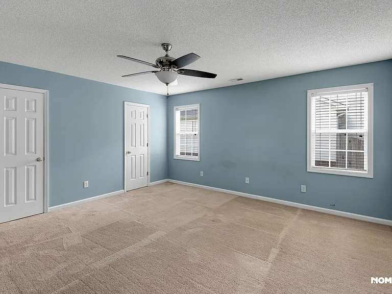 216 Stone Point Ln — Photo 28
