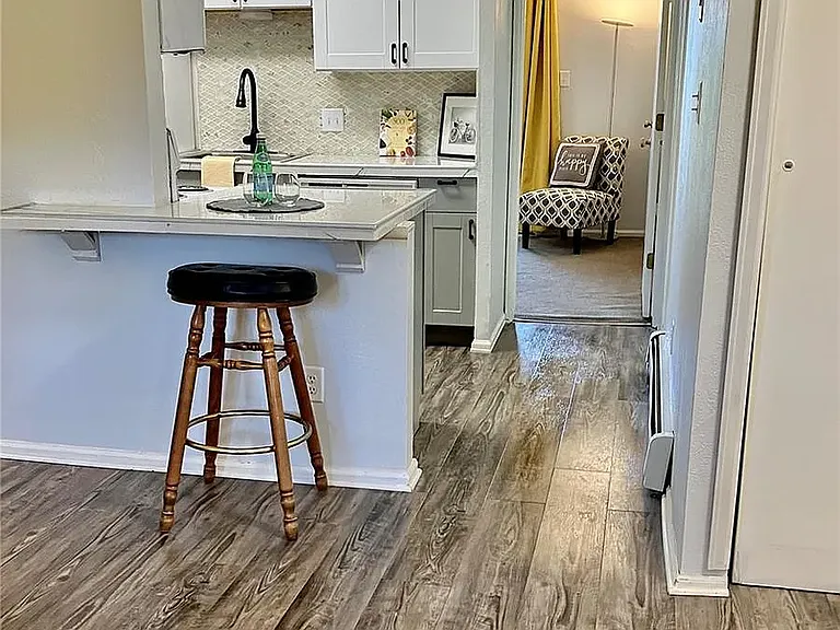 1370 Estes St #302 — Photo 5