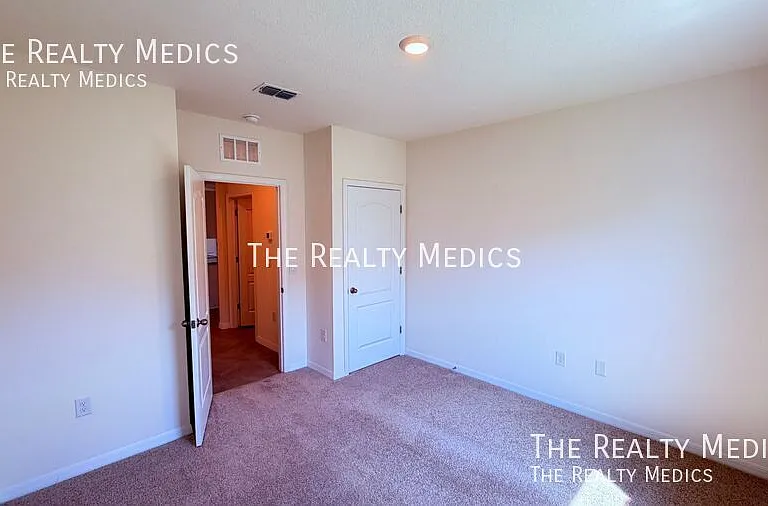 3231 Silas Dr — Photo 13