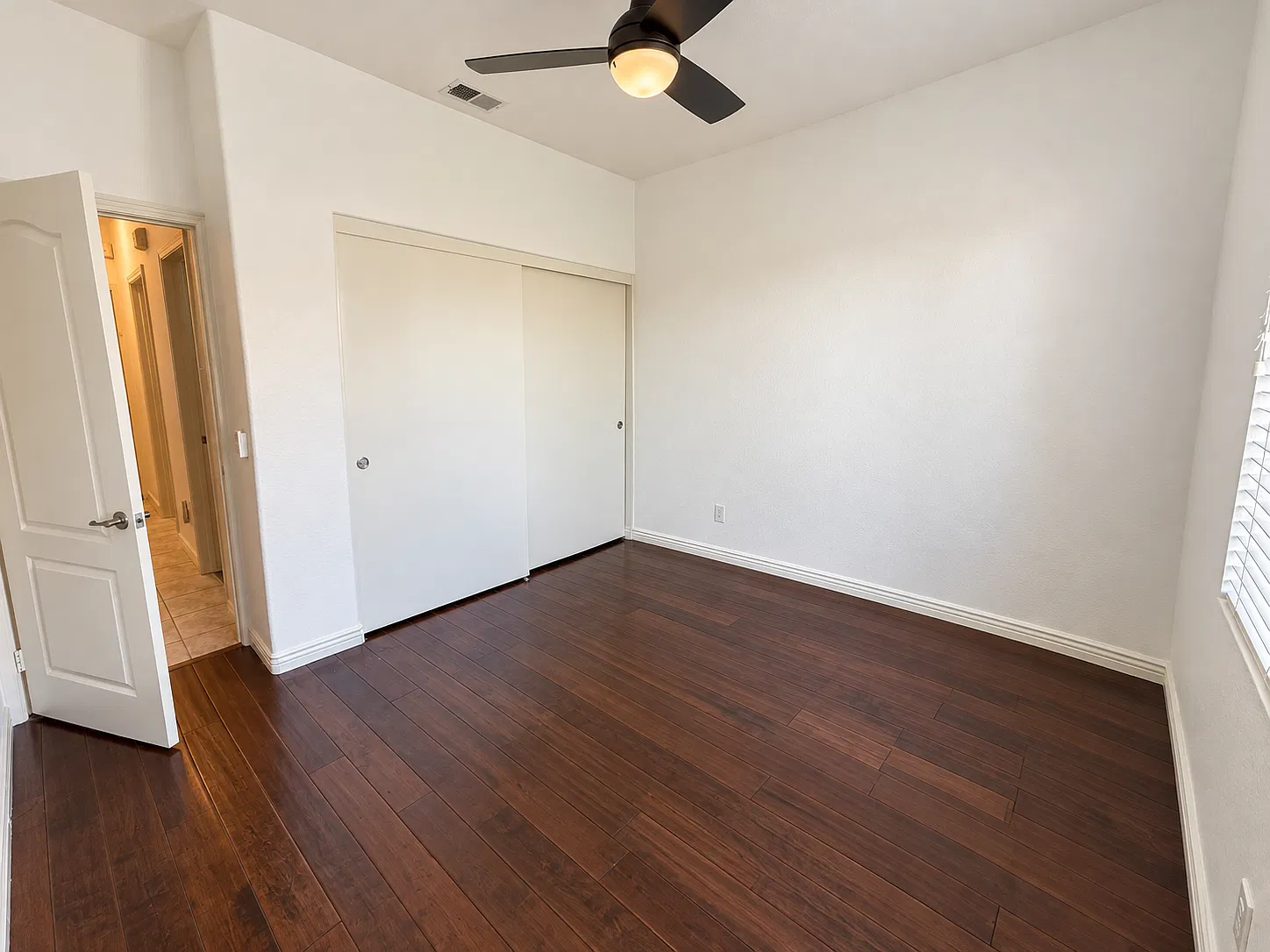 3 bed, $4,250 — Photo 4