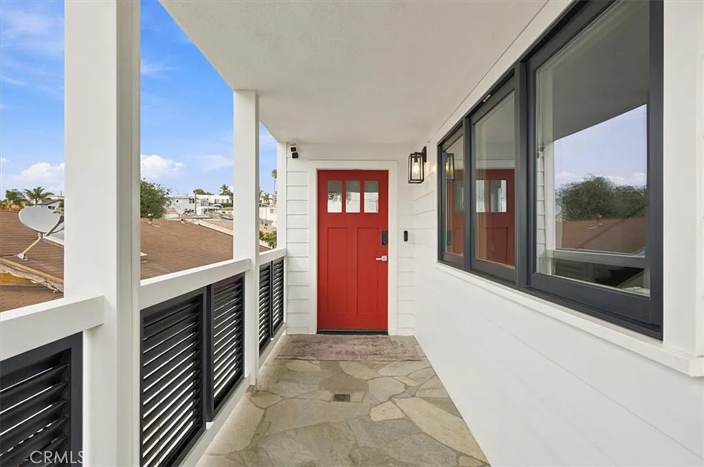 4 bed, 3.5 bath, 2900 sqft, $14,000 — Photo 2