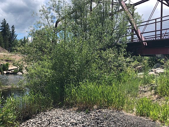 Bridge with path to downtown