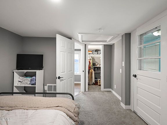 4th image of 9 Richmond Ln