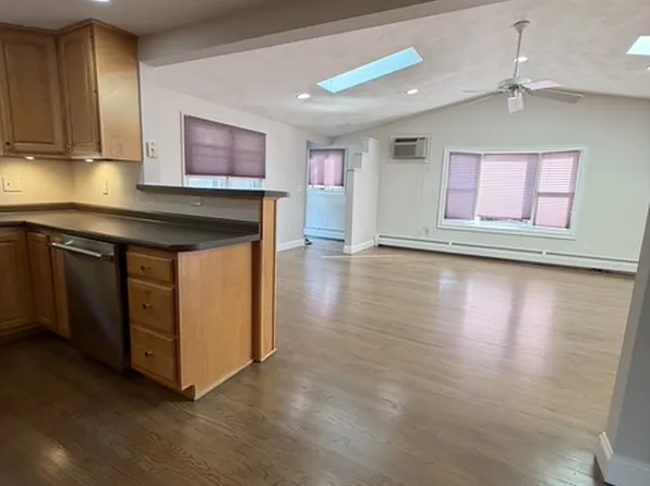 41 Hathaway Ave, Beverly, MA 01915
