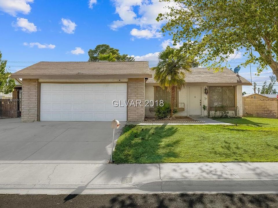 1st image of 300 Greenfield Ln