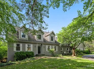 7N242 Whispering Trl, St Charles, IL 60175