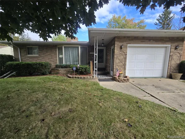 713 Algonquin Ave, Flint, MI 48507