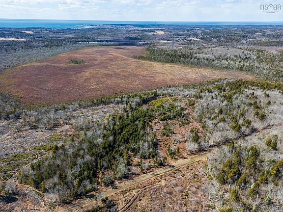 4th image of Davis Cove Rd