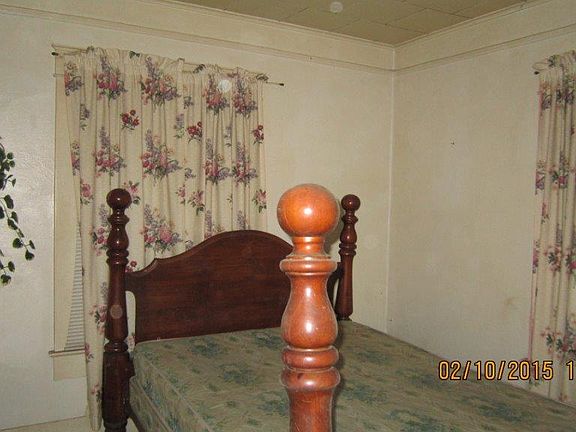 4th image of 4206 N Marguerite St