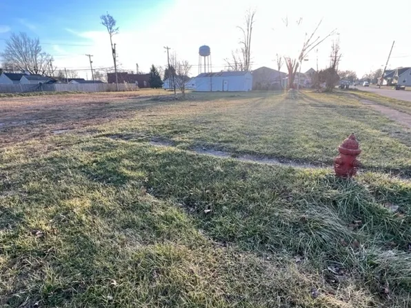 204 E Walnut St, Crothersville, IN 47229