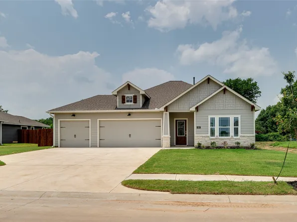 303 Swaha Ln, Tioga, TX 76271