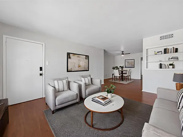 7205 Beechnut St APT D, Houston, TX 77074