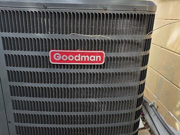 4th image of 7621 Ilex Dr