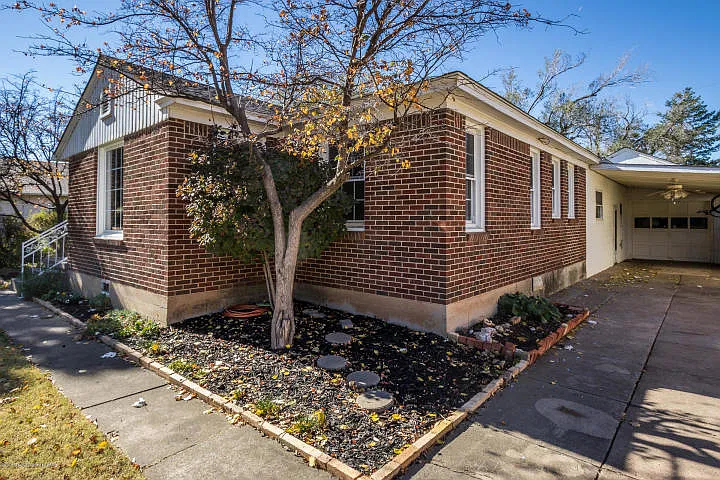 4 bed, 1800 sqft, $1,850 — Photo 3