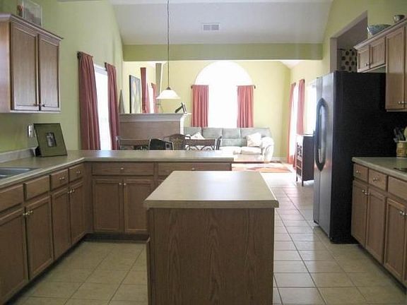 Kitchen/Hearth Room