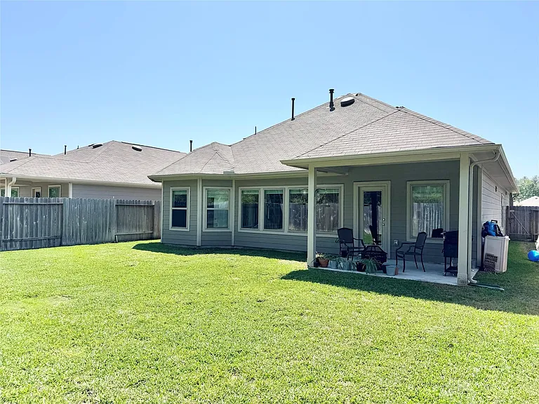 21759 Thicket Point Ln — Photo 21
