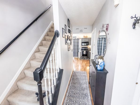 6955 Hunting Horn Ct