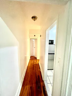 Rented by Pear NYC LLC | media 10