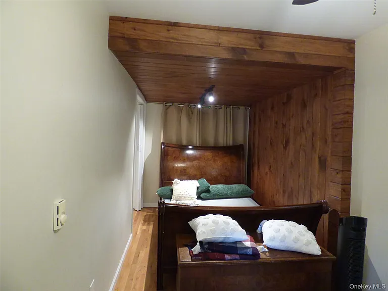 156 Brook Trl — Photo 9