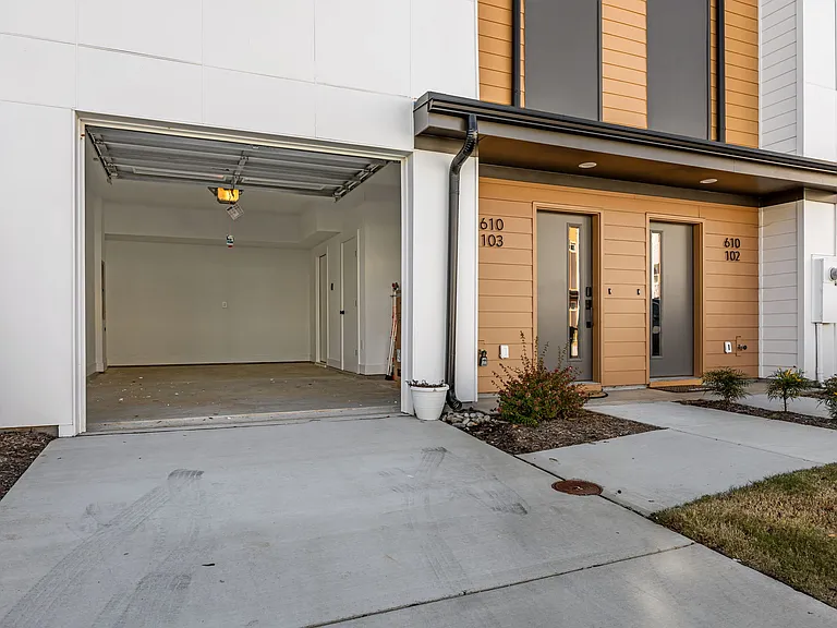 610 Walnut Heights Dr #3 — Photo 22