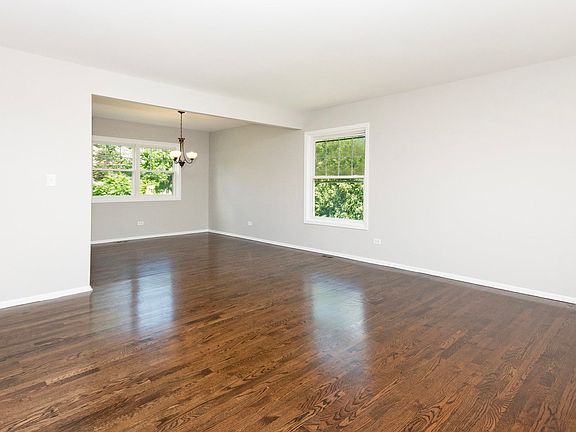 5th image of 451 Tartans Dr