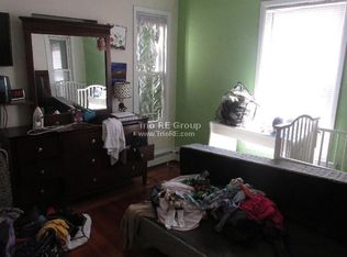 132 Hudson St #1, Somerville, MA 02144