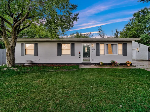 8021 Chase Pl, Merrillville, IN 46410