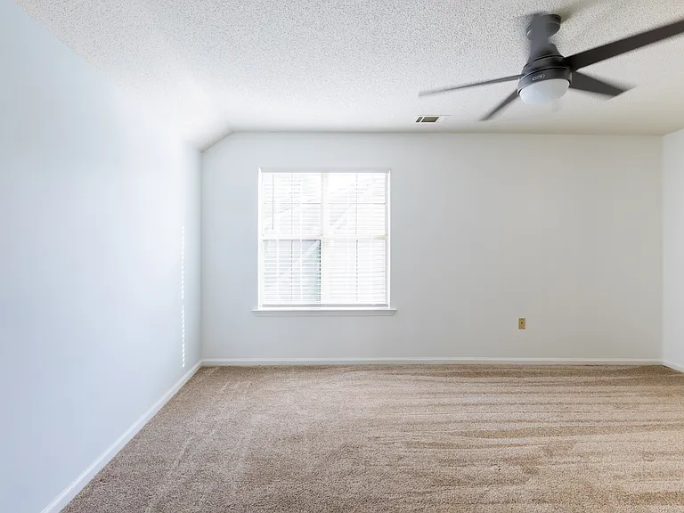 541 Pointe South Dr — Photo 20