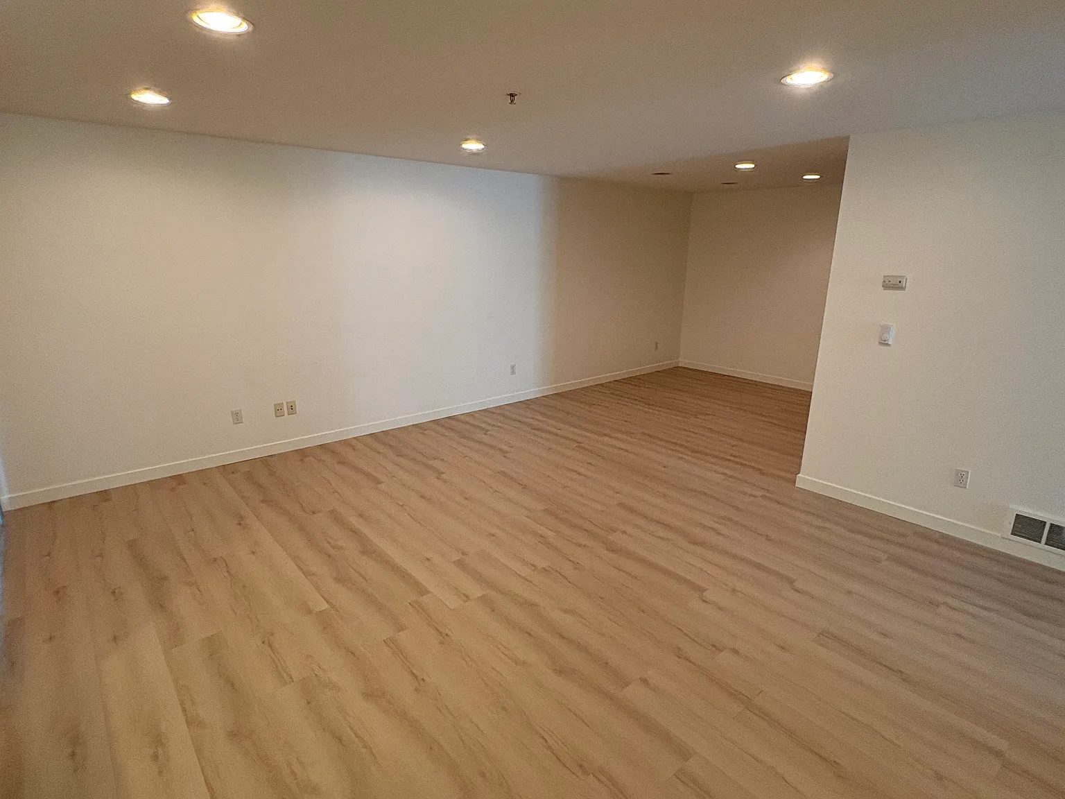 2 bed, 1024 sqft, $2,595 — Photo 2