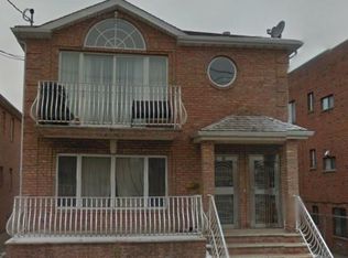 1138 128th St #1, College Point, NY 11356