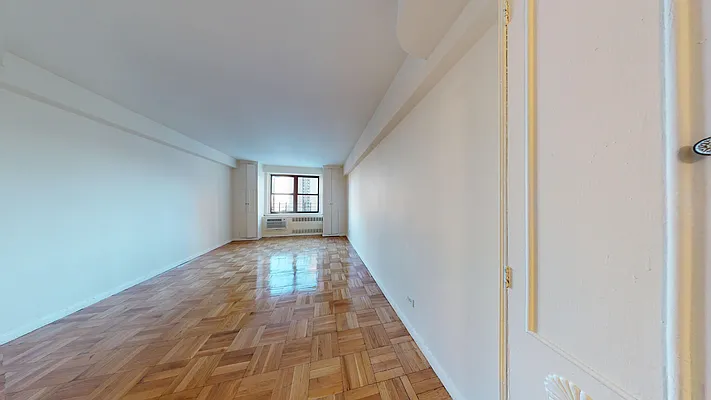 Rented by Bond New York | media 18