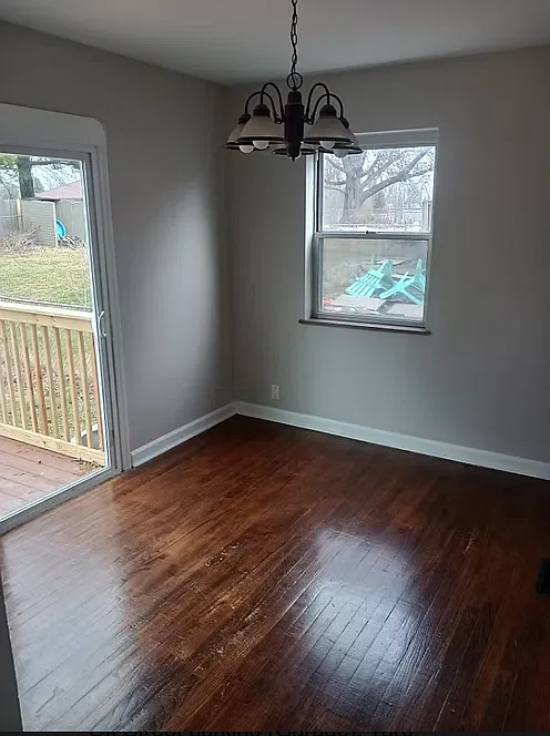 3 bed, $1,899 — Photo 1