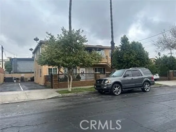 6905 Agnes Ave, North Hollywood, CA 91605