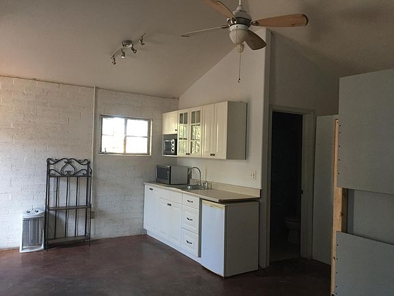 4th image of 1623 E Catalina Dr #B