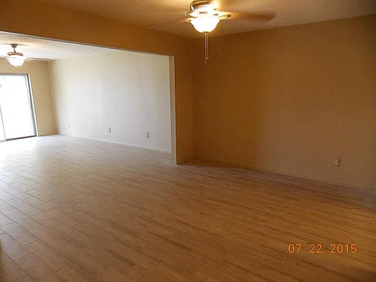 Family Room/ Dining