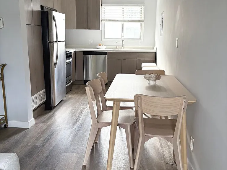 2727 Abbot Kinney Apartments, Venice CA — Photo 14