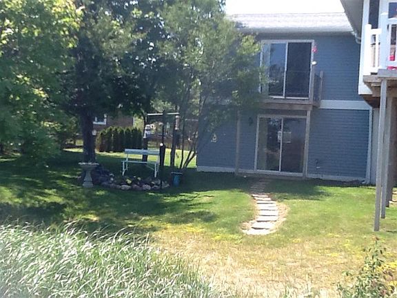 5th image of 577 Lakewood Ln