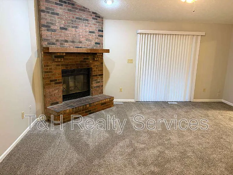 3202 Cherry Lake Rd — Photo 3