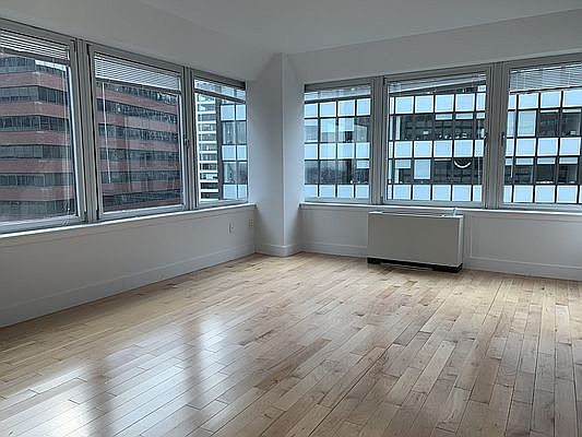 5th image of 130 Water St #224