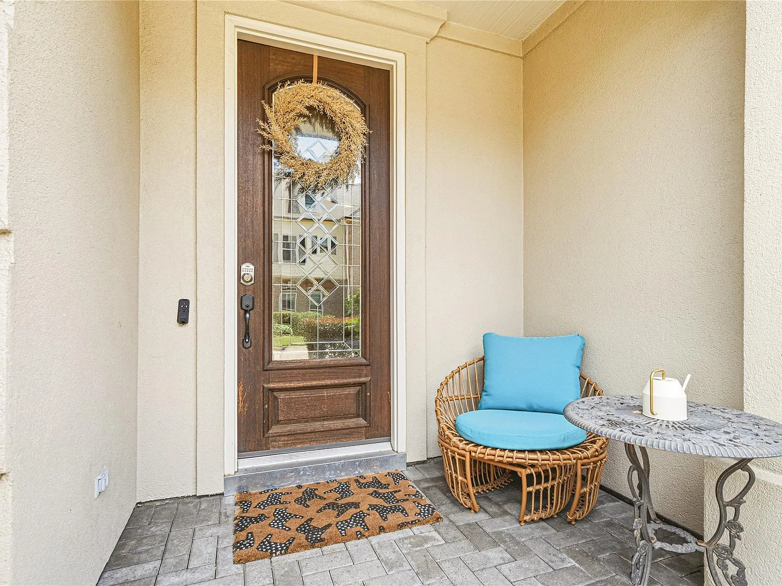 2 bed, 2.5 bath, 2496 sqft, $4,200 — Photo 2