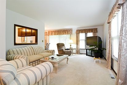 3rd image of 254 Greensboro Ct #7