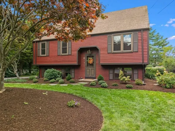 22 Balsam Dr, North Attleboro, MA 02763